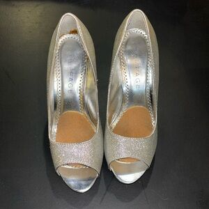 Women’s high heels